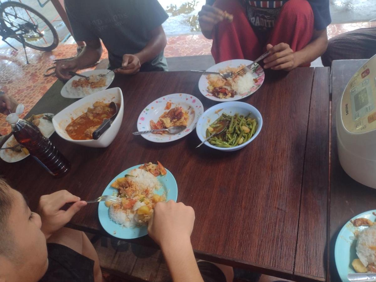 Mae Sot Commune Eksteriør bilde